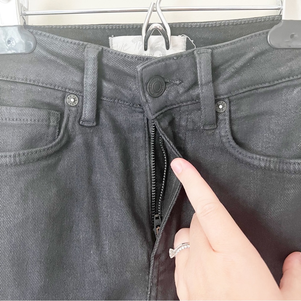 Free People We The Free High Rise Coated Raw Hem Ankle Skinny Jeans Black 26 - Picture 5 of 11